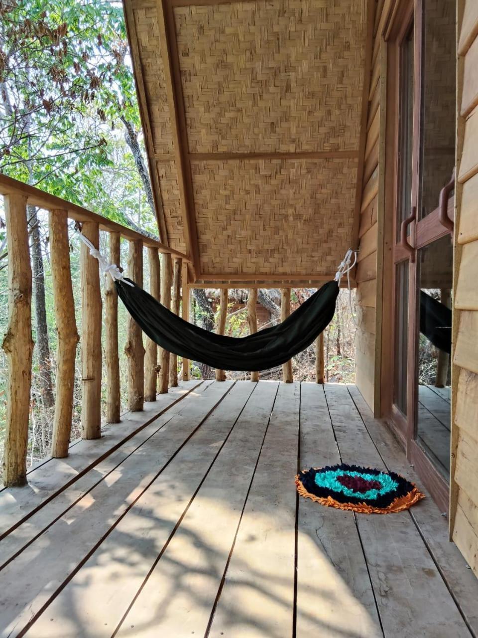 Fandee Island Treehouses & Ziplines - Tad Lo, Bolaven Loop Pakse Ban Kiangtat Exterior foto